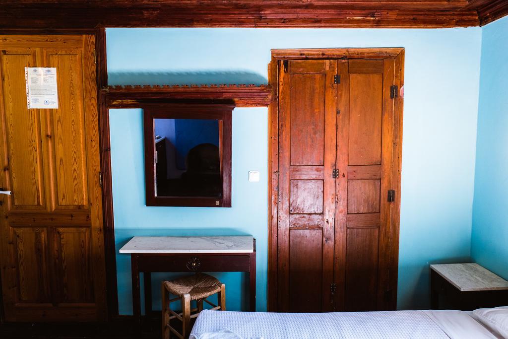 Hotel Karnayo à Meyísti Extérieur photo