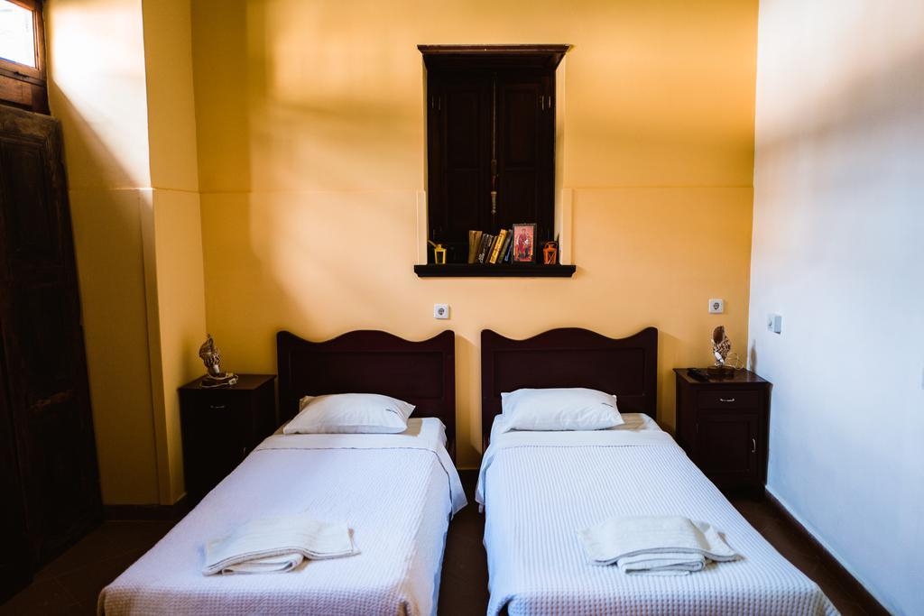 Hotel Karnayo à Meyísti Extérieur photo