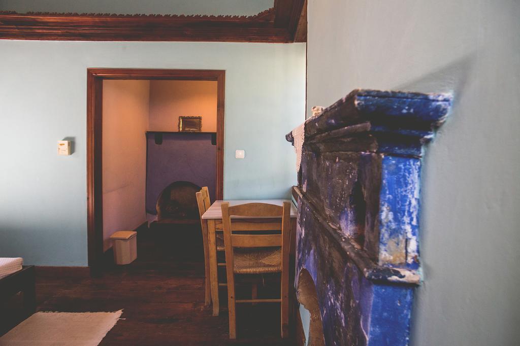 Hotel Karnayo à Meyísti Extérieur photo