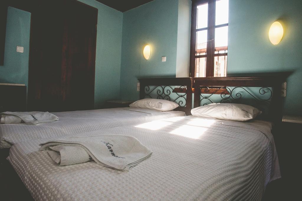 Hotel Karnayo à Meyísti Extérieur photo