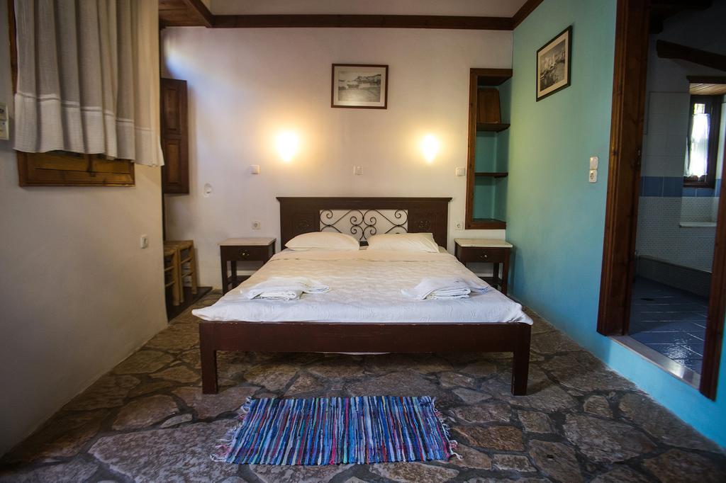 Hotel Karnayo à Meyísti Extérieur photo