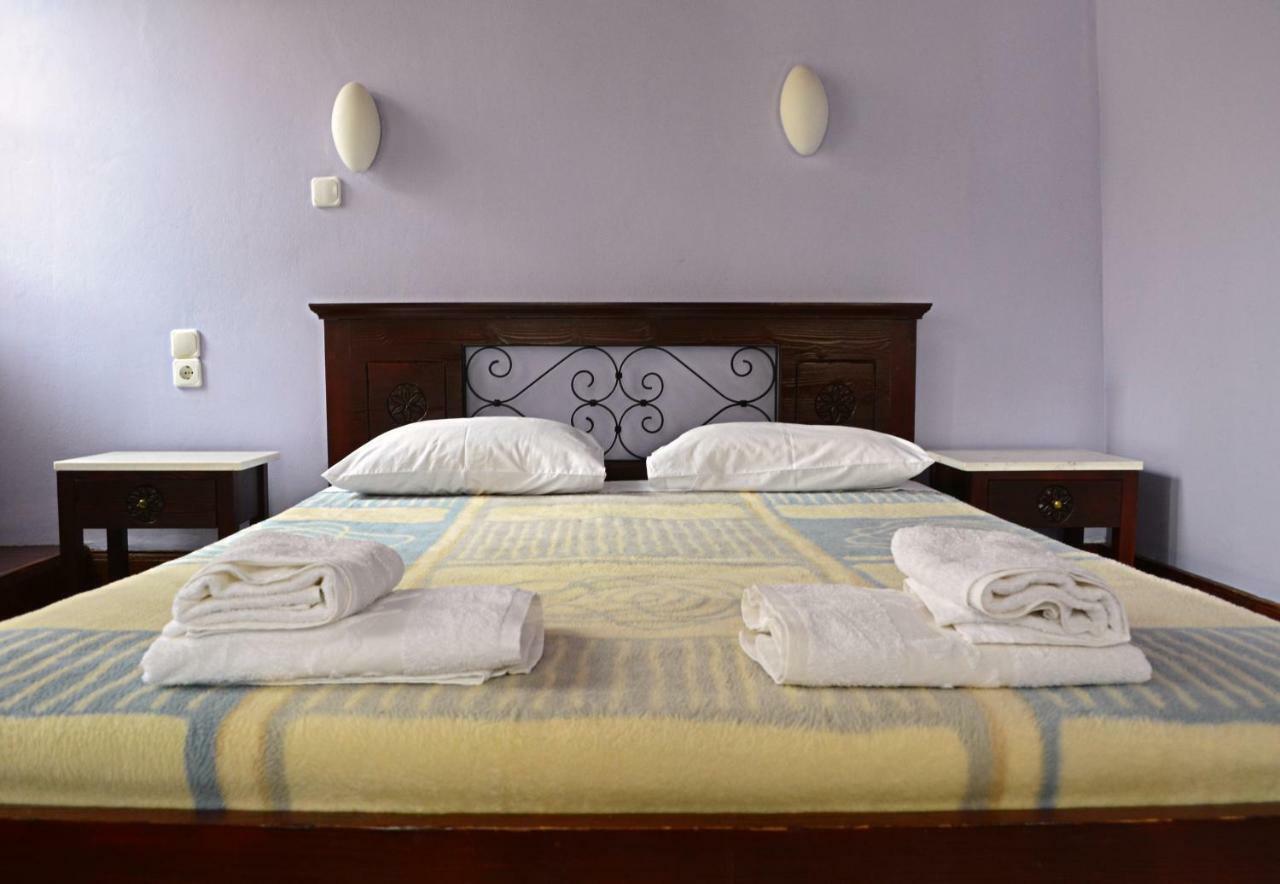 Hotel Karnayo à Meyísti Extérieur photo
